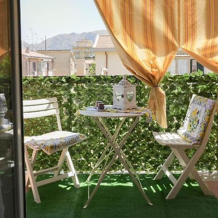 Dolce Sicily A 2Km Dal Centro Apartment Palermo Bagian luar foto