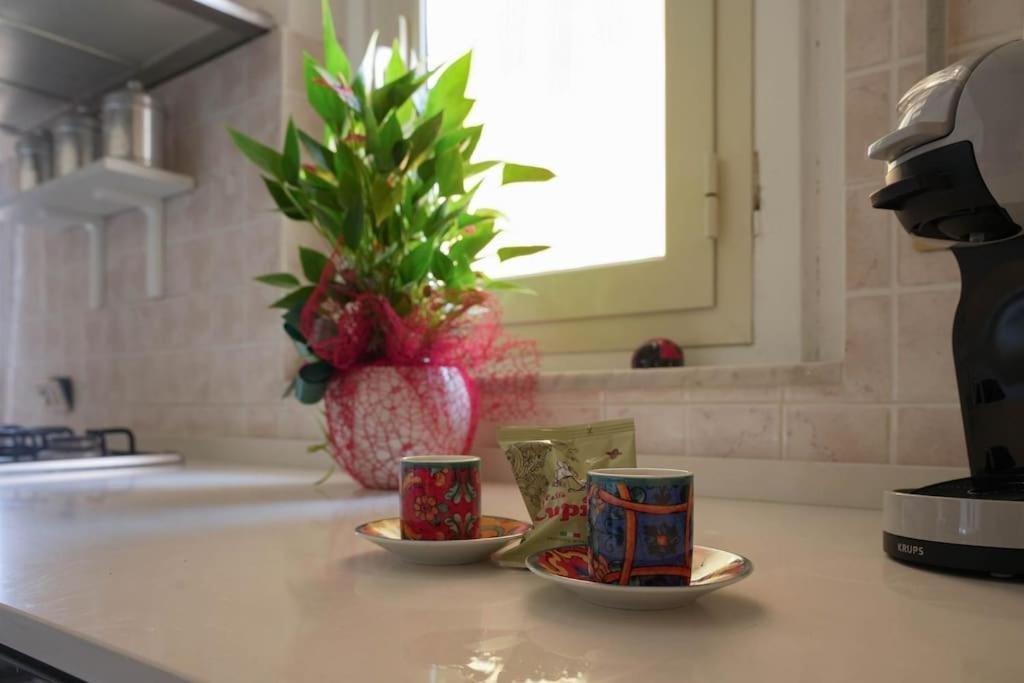 Dolce Sicily A 2Km Dal Centro Apartment Palermo Bagian luar foto